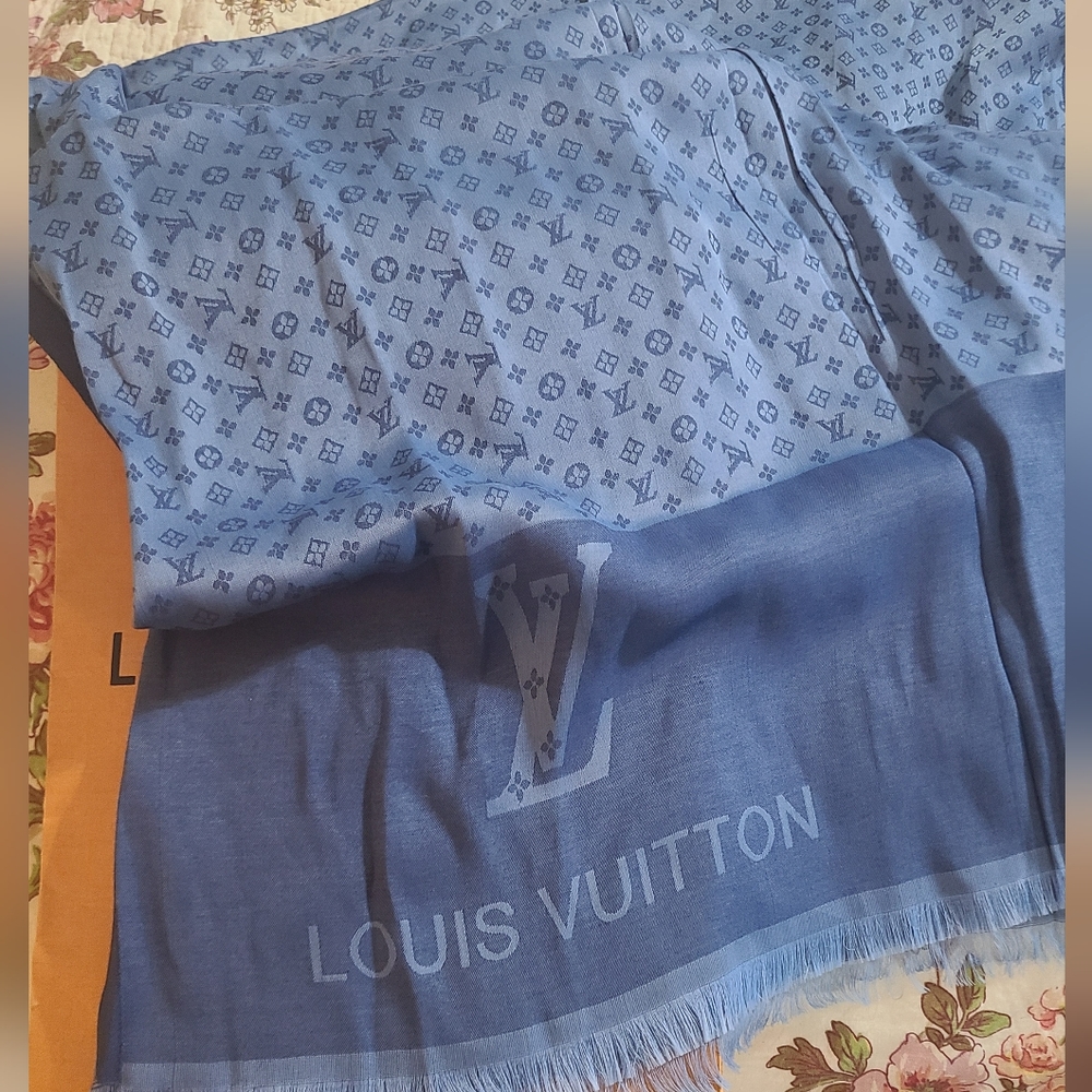 Louis Vuitton Chale Monogram Shawl with Bag